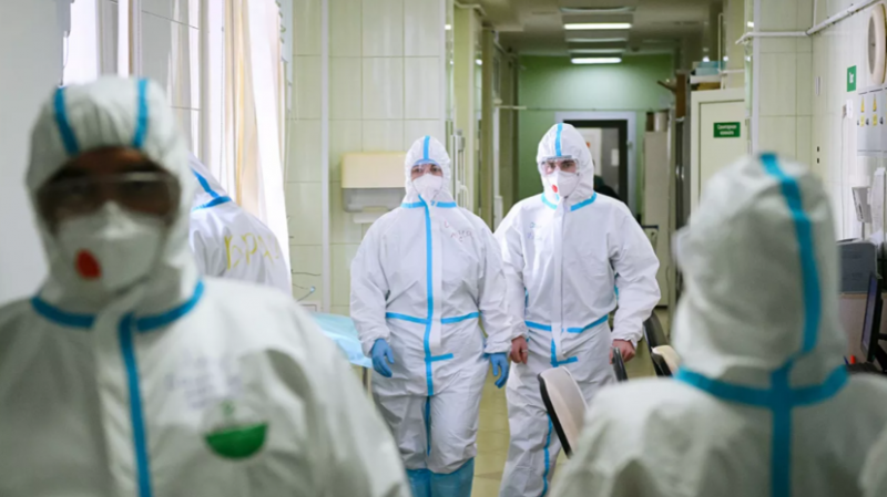 В России за сутки выявили 27 434 случая коронавируса