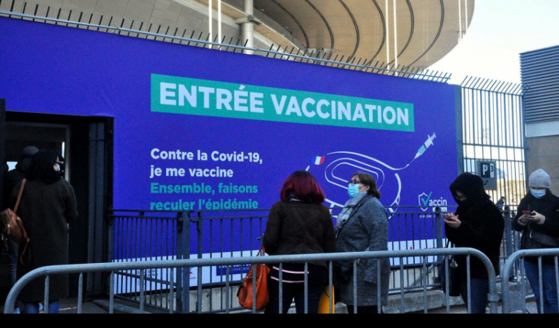 Комитет по этике во Франции одобрил вакцинацию детей от COVID-19