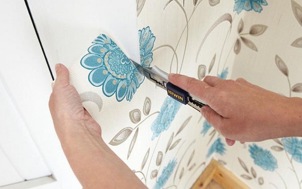 Азы домашнего ремонта: 5 этапов правильной поклейки обоев