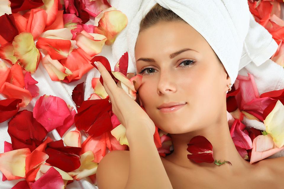 AHA-кислоты в косметике: виды, эффективность, противопоказания