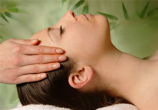 Как правильно подобрать косметику для молодой кожи