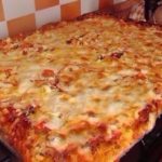 Быстрая пицца на противне