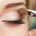 Как увеличить глаза с помощью макияжа