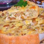 Пирог с лисичками