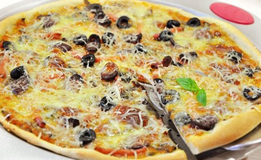 Пицца «Ассорти» + соус для пиццы