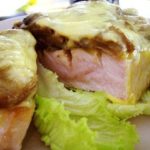 Запеченное мясо с грибами и сыром