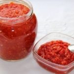 Приправа хрен с помидорами