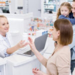 8 вещей, которые стоит купить в аптеке, помимо лекарств