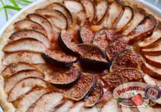 Тарт с яблоком и инжиром