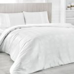 Какой комплект постельного белья лучше выбрать?