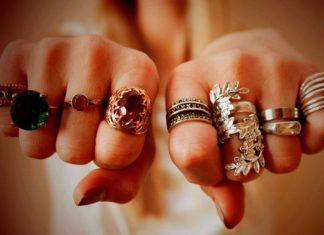 Под что подбирать золотое кольцо?