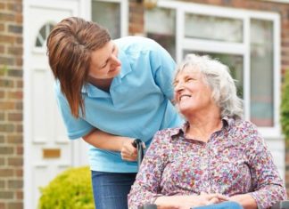 Почему многие пользуются услугами дома престарелых?