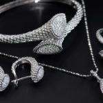 По каким характеристикам выбирать серебряные изделия?