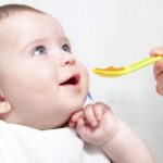 Сроки начала ввода прикорма ребёнка