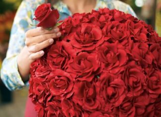 Побалуйте близких красивым букетом цветов