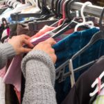 Покупка одежды в секонд хенде