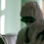 Вирусолог Волчков назвал тех, кто тяжелее всего перенесёт заболевание штаммом «омикрон»