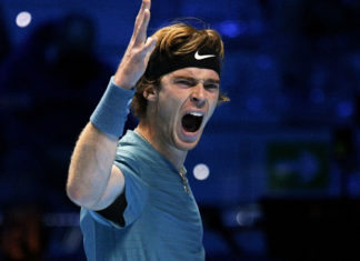 Андрей Рублев победил Энди Маррея и выиграл теннисный турнир в Абу-Даби