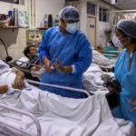 В Индии «омикрон» выявлен у более чем 120 человек