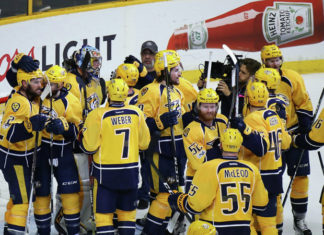 Ближайшие матчи «Бостона» и «Нэшвилла» в НХЛ перенесены из-за коронавируса