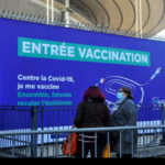 Комитет по этике во Франции одобрил вакцинацию детей от COVID-19