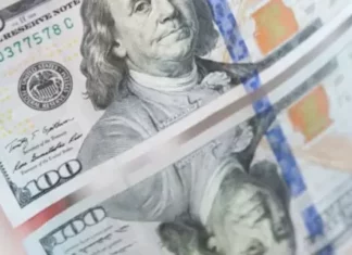 Курс валют на 13 декабря, понедельник: доллар упал, евро рухнул