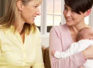 Няня для ребенка: по каким характеристикам выбирать