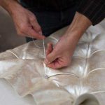 Перетяжка мебели: поможет сохранить любимую мебель в надлежайшем виде