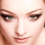 Как правильно ухаживать за ресницами после наращивания: рекомендации и запреты