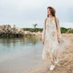 Выбор и уход за женскими платьями из шифона: особенности и преимущества