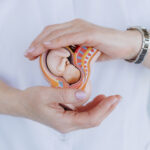 Признаки угрозы выкидыша: что нужно знать будущей маме