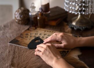 гадание цыганский крест раскрой тайны будущего