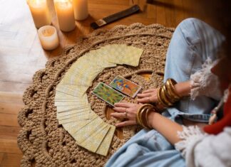 гадать онлайн таро бесплатно и точно