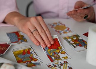 гадание на таро картах раскрытие тайн и предсказаний