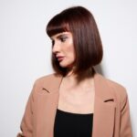 короткая косая челка стильные идеи и советы