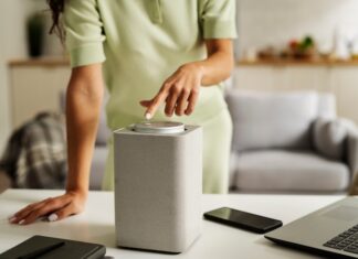 Как сбросить колонку алиса инструкция