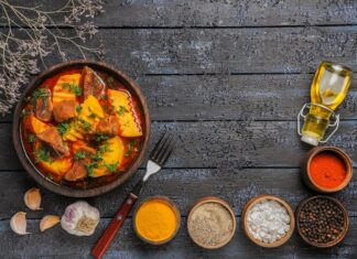 Рецепт картошки с мясом в духовке просто и вкусно