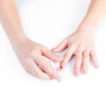 Красные ногти во сне значение и толкование