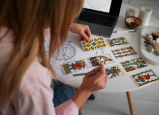 Значение карты женщина в колоде ленорман