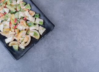 Вкусные салаты с кальмарами простые рецепты