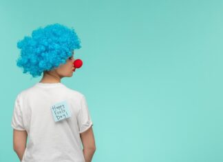 Шут его мыслей: разгадка загадки