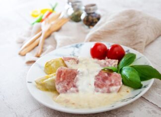 Свинина в сливочном соусе: рецепт и секреты приготовления