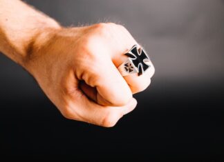 Значение валета крести в карточных играх