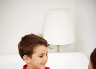 Как сделать приятное другу: комплименты мальчику