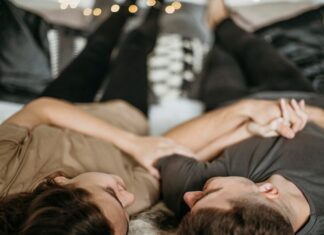 Расставание с девушкой во сне: толкование для парней