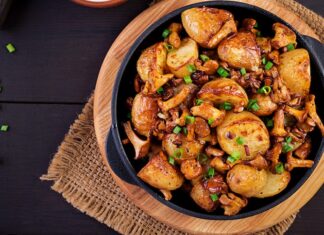 Мясо с Грибами и Картошкой в Духовке