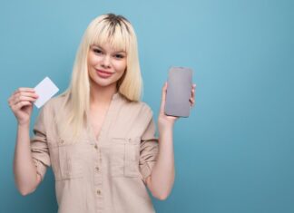 Мобайл без комиссии: пополнение счета банковской картой