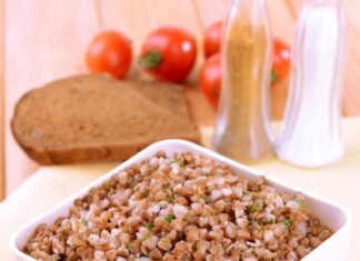 Тефтельки с гречкой: простой рецепт