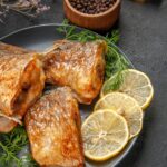 Запечем палтуса целиком в фольге в духовке