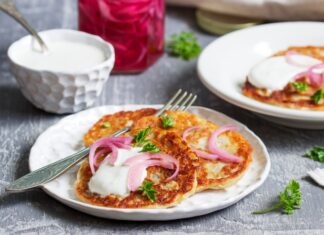 Капустные оладьи на кефире: пышный рецепт на сковороде